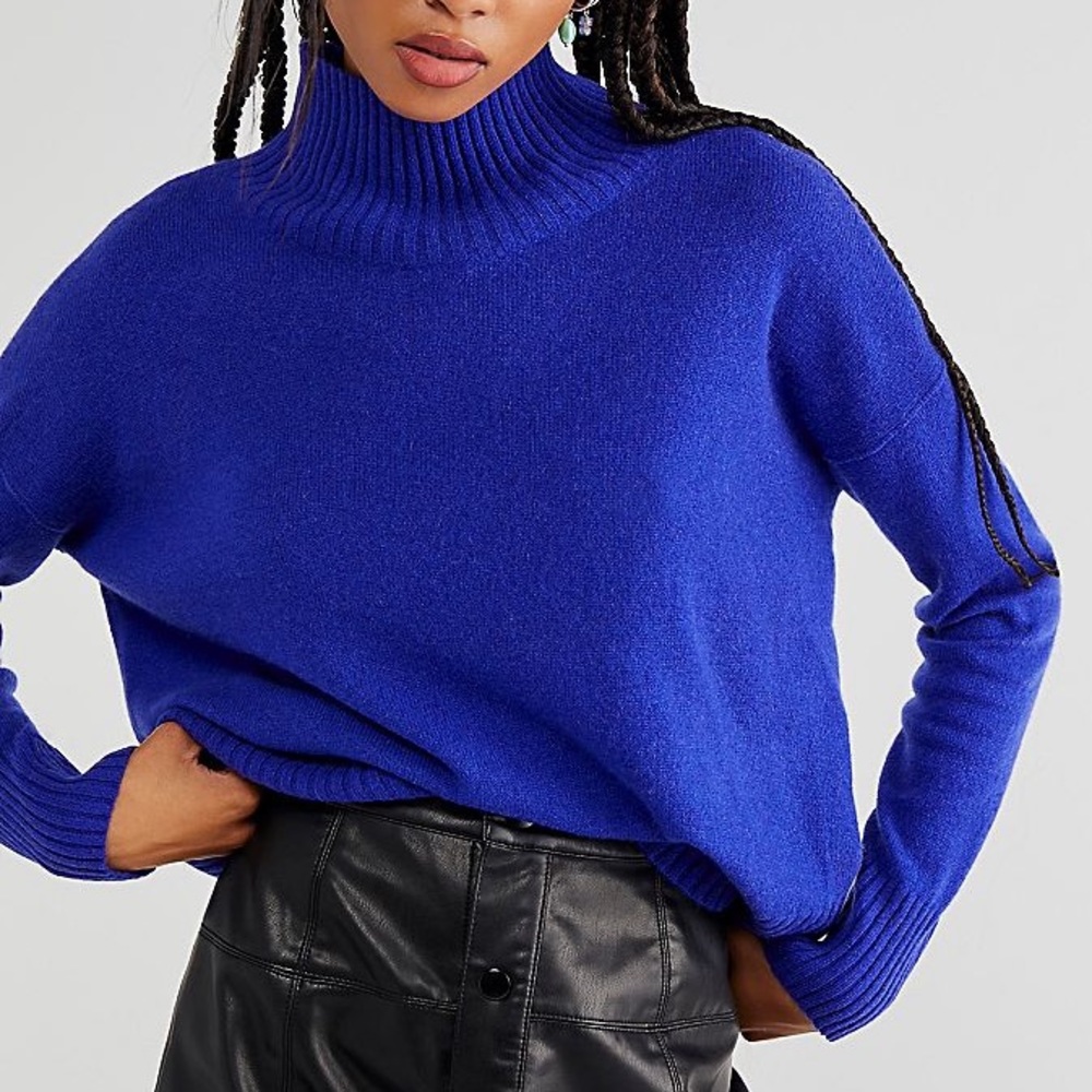 Free People Poppy Cashmere Turtleneck, size M, Halcyon blue